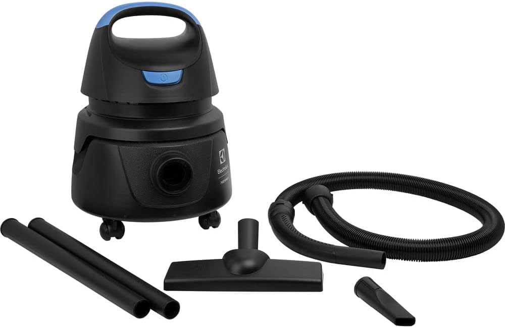 Aspirador água pó Electrolux compacto potente função sopro 1400W 12 L total 5 L util protetor termico AWD01 127v